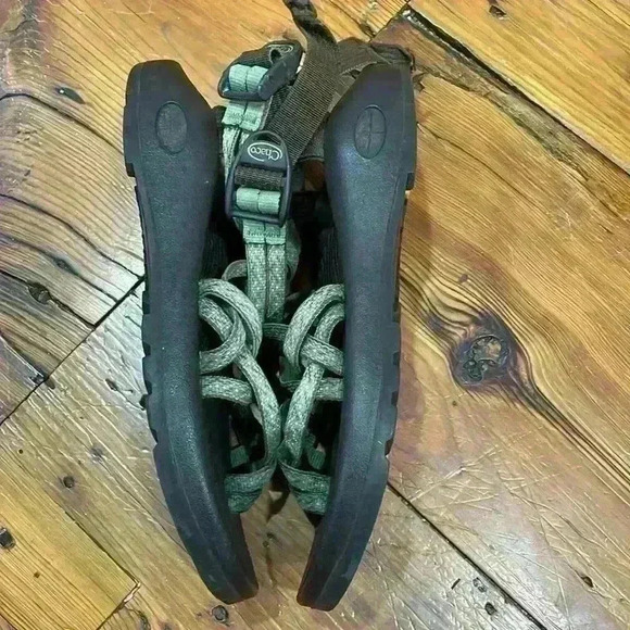 Chaco Vibram Non-Marking Toe Strap Water Sandal Shoes Women’s Green Brown Size 7 - Picture 11 of 12